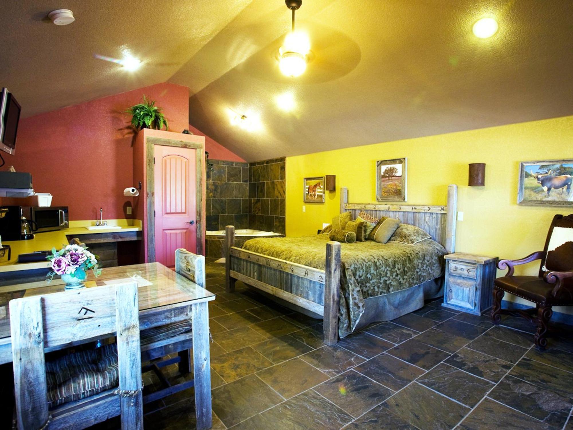 Rustic Creek Ranch Resort At North Jellystone Park Burleson Eksteriør bilde