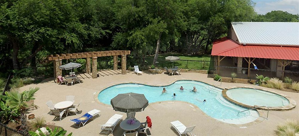 Rustic Creek Ranch Resort At North Jellystone Park Burleson Eksteriør bilde